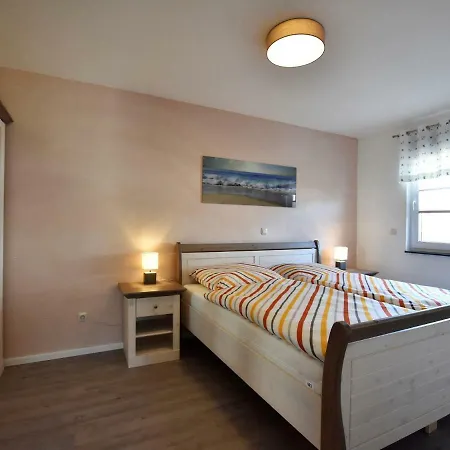 Charming Holiday In With Garden Casa vacanze